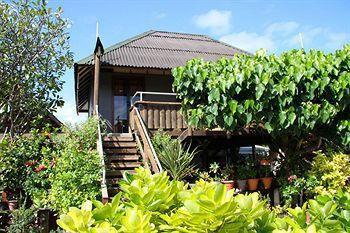 Havaiki Pearl Lodge Fakarava Exteriör bild